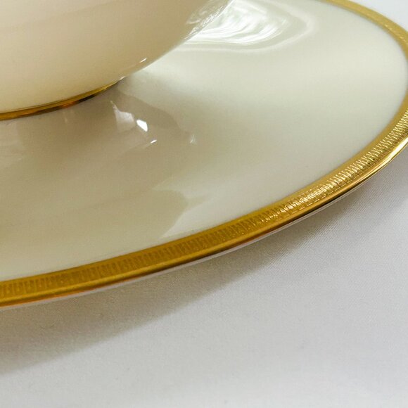 Lenox Tuxedo J-33 Gravy Boat with Attached Saucer, Vintage - Picture 9 of 9